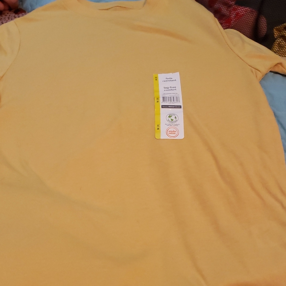 Boys tshirt.                 1